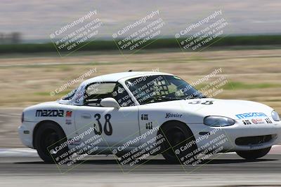 media/Jun-01-2024-CalClub SCCA (Sat) [[0aa0dc4a91]]/Group 3/Race/